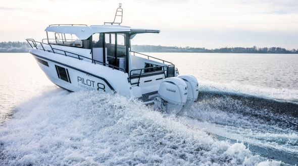 Yamaha Motor podnosi poprzeczkę nowymi, flagowymi silnikami