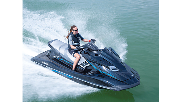 Rodzina skuterów wodnych Yamaha FX na 2015 rok:  FX HO, FX Cruiser HO, FX SVHO oraz FX Cruiser SVHO